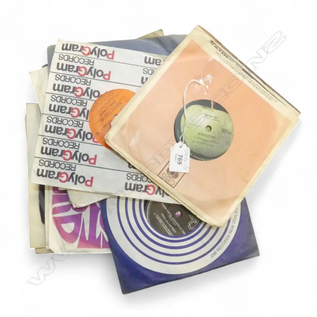 BEATLES 45’S Image 1++