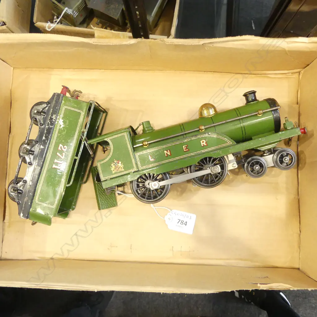 HORNBY CLOCKWORK O GAUGE 4/4 LNER ENGINE & TENDER Image 1++