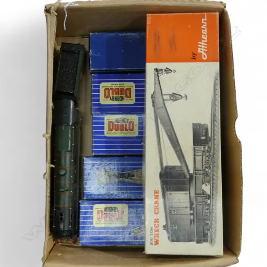 HORNBY DUBLO ELECTRIC ENGINE & TENDER 5 BOXED TRACKS & MINT & BOXED WRECK CRANE