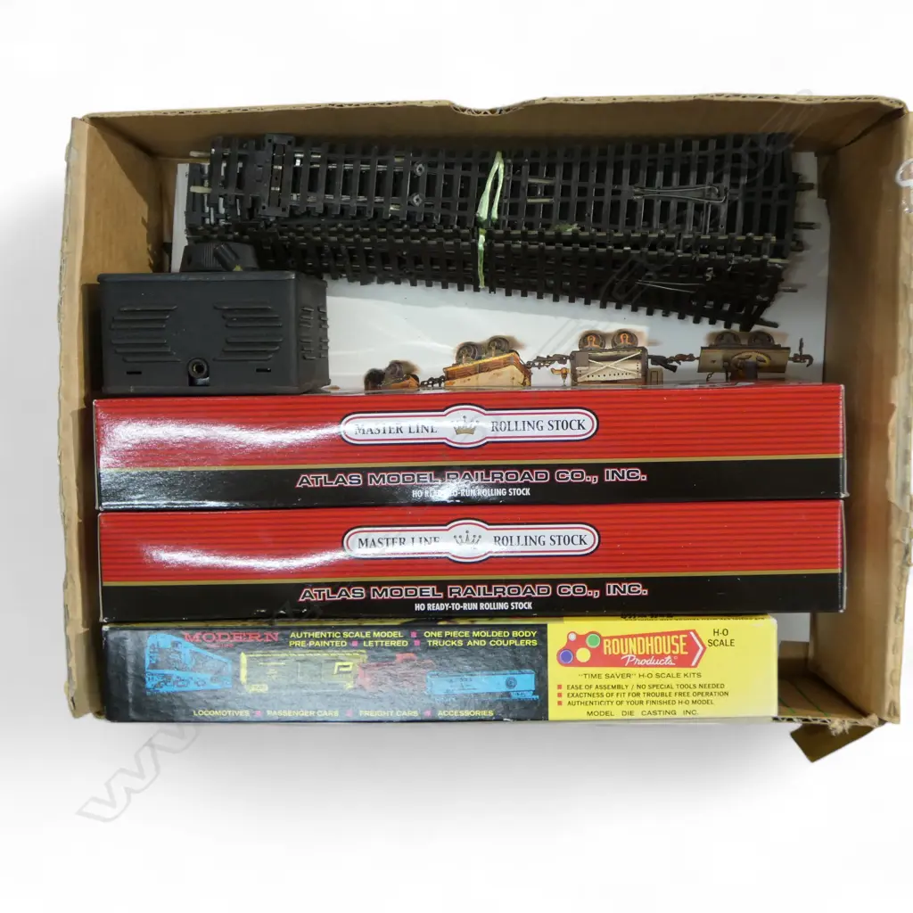 NORFORK & WESTON BOXED ELECTRIC ENGINE 2 MINT & BOXED CARRAGES RAILWAY WSITCH & TRACK Image 1++