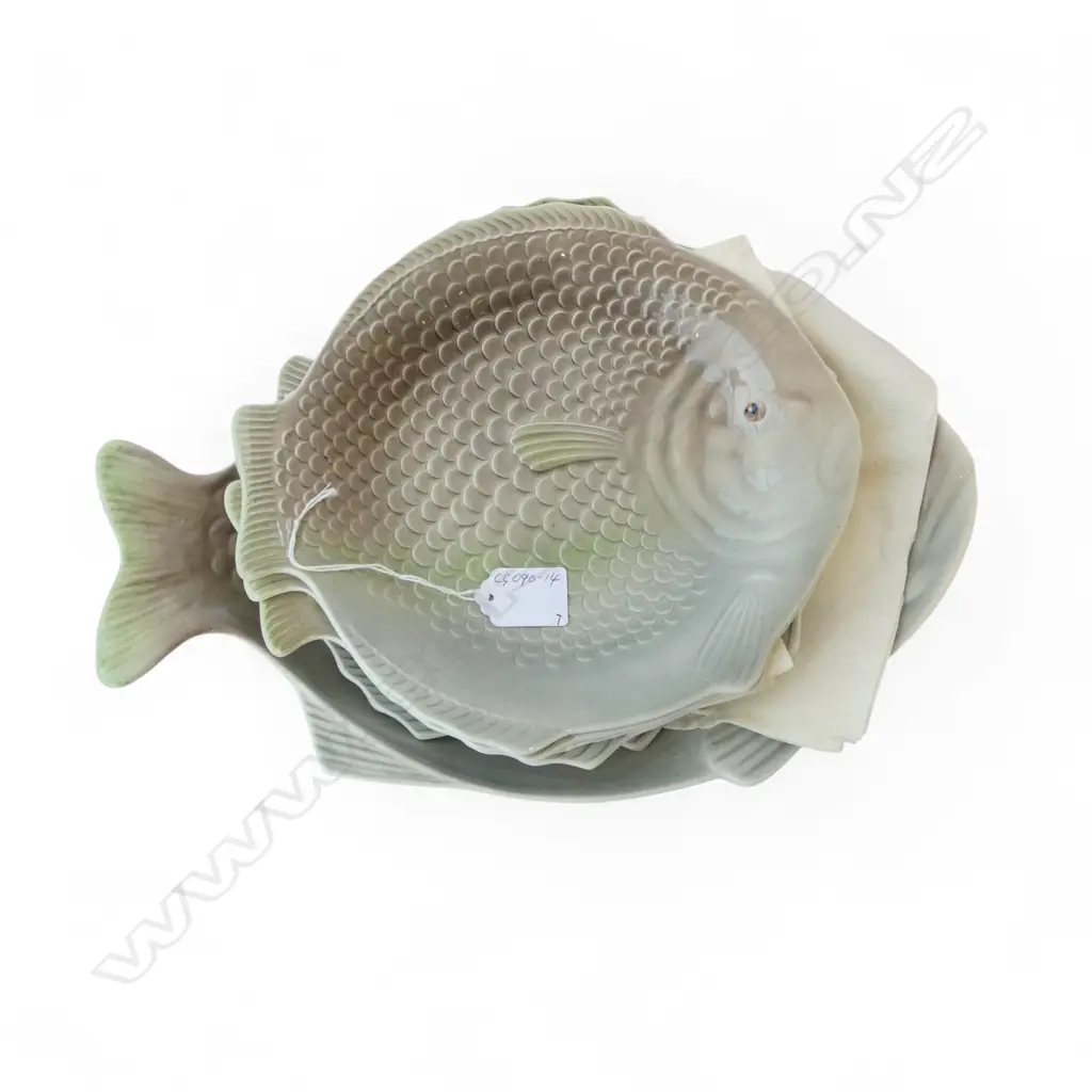  SEVEN SHORTER & SON’S FISH PLATES Image 1++