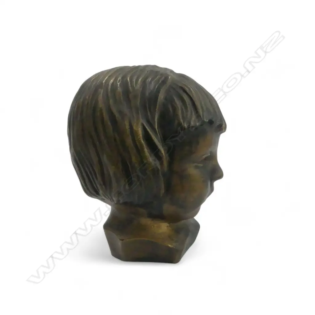 PLASTER CHILDS HEAD w. PAINTED BRONZE FINISH H.155mm Image 1++