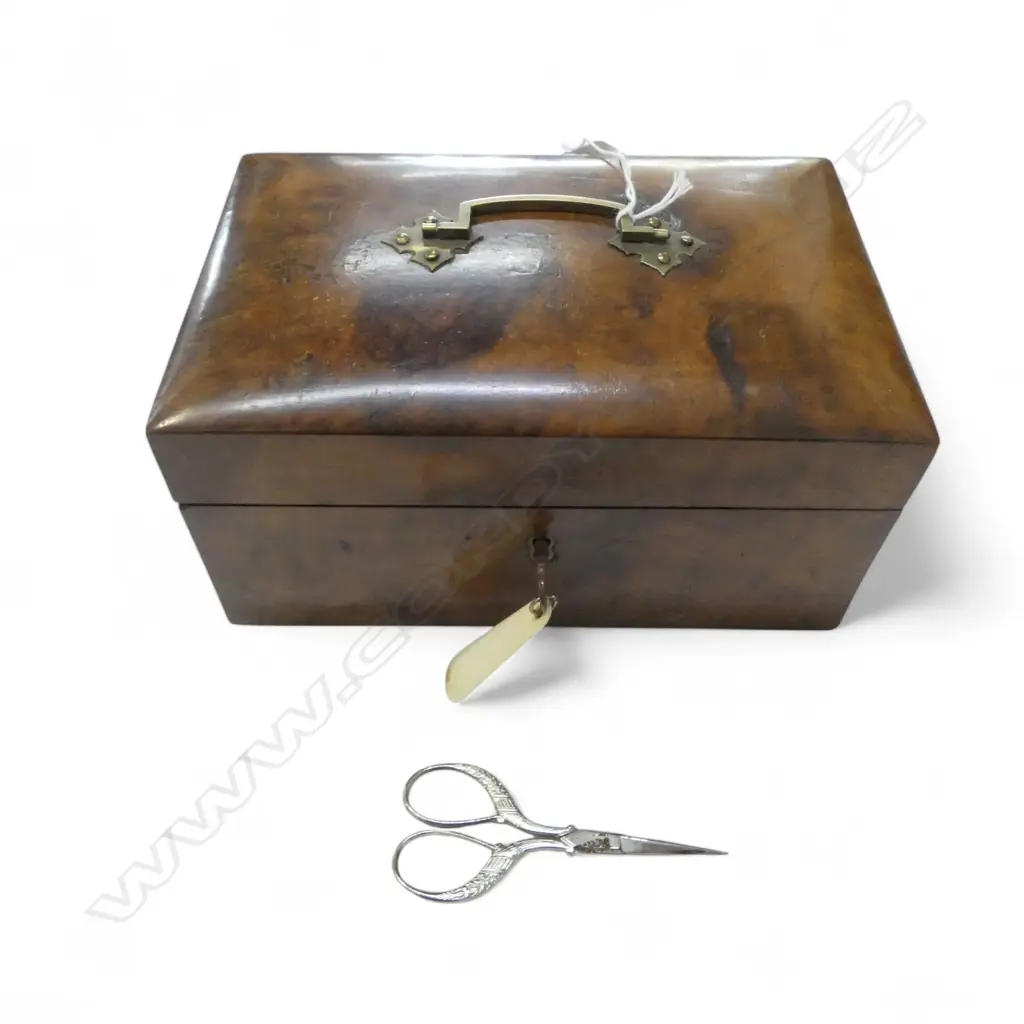 VICTORIAN FIGURED WALNUT WORK BOX veneer chipping pieces inside. Red silk quilted lining. With key W.200mm Image 1++