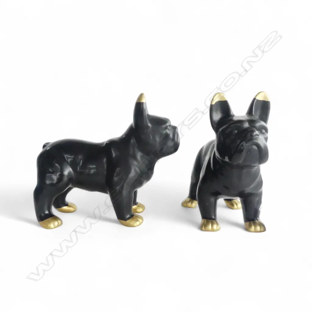 PR PAINTED METAL BULLDOGS Image 1++