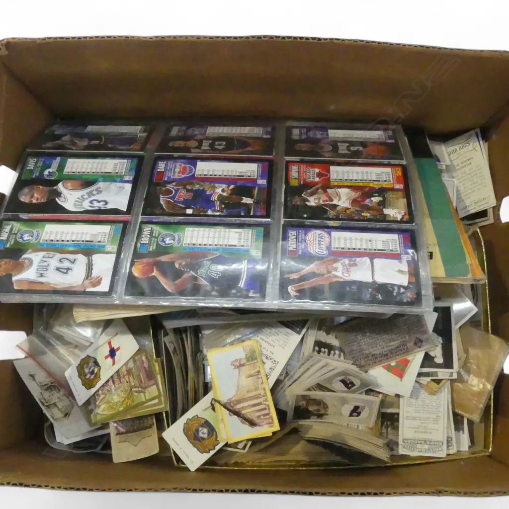 ASST. CIG. CARDS & OTHER COLLECTABLE CARDS Image 1++