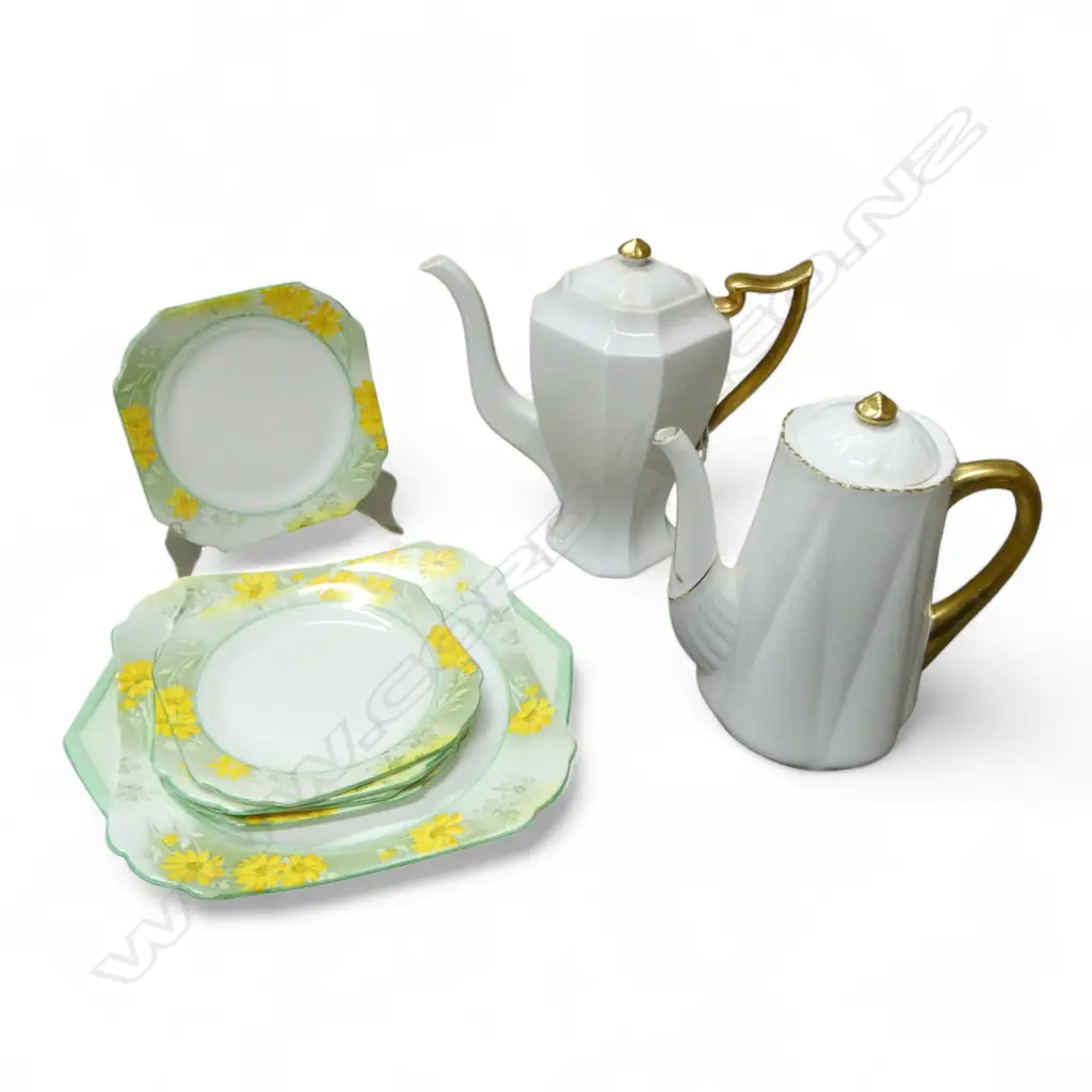 SHELLEY CHINA 1 & 5SANDWICH SET & 2 MISS MATCHED SHELLEY CHINA COFFEE POTS Image 1++