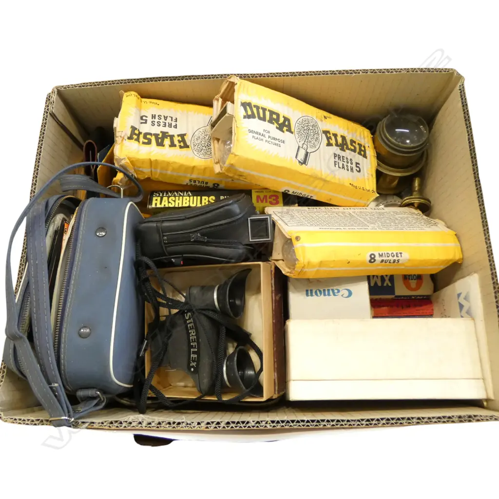 ASST. CAMERA ACCESSORIES; VINTAGE FLASH BULBS, FLASHES, FILTERS etc Image 1++
