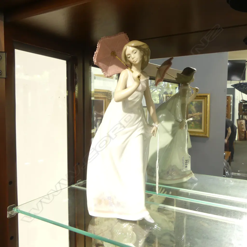 LLADRO FIGURE 7636 AFTERNOON PROMENADE H.270mm base signed Image 1++