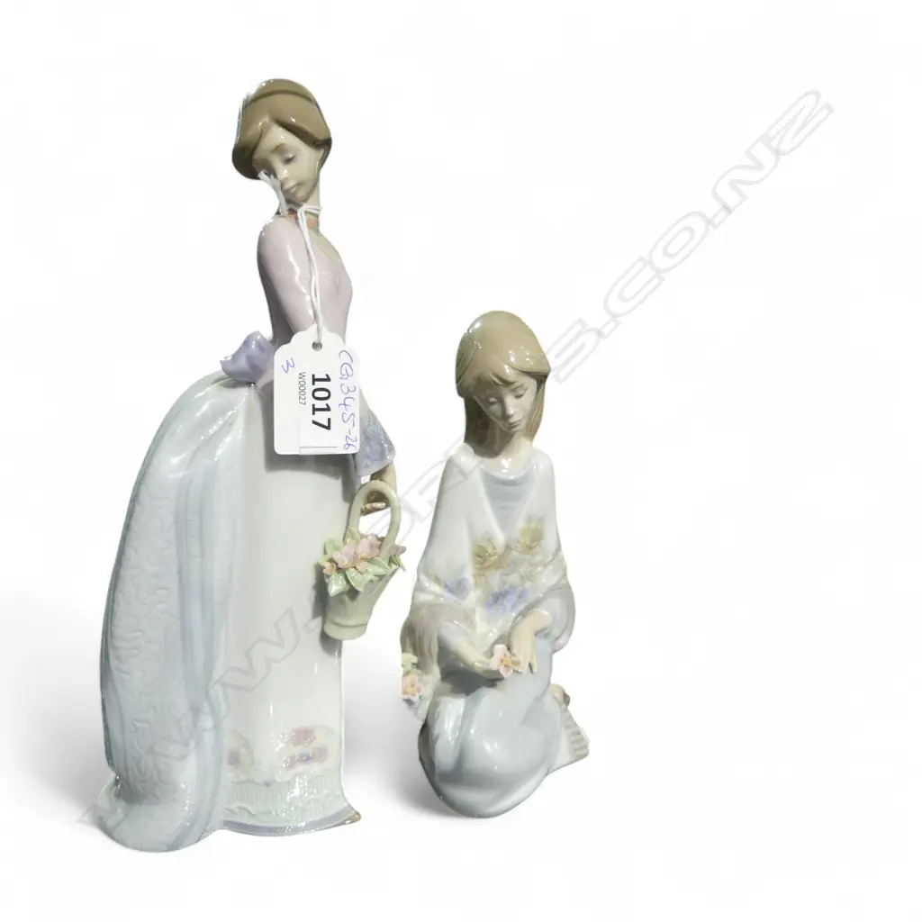 3 LLADRO FLOWER GIRLS H.240mm some flower faults Image 1++