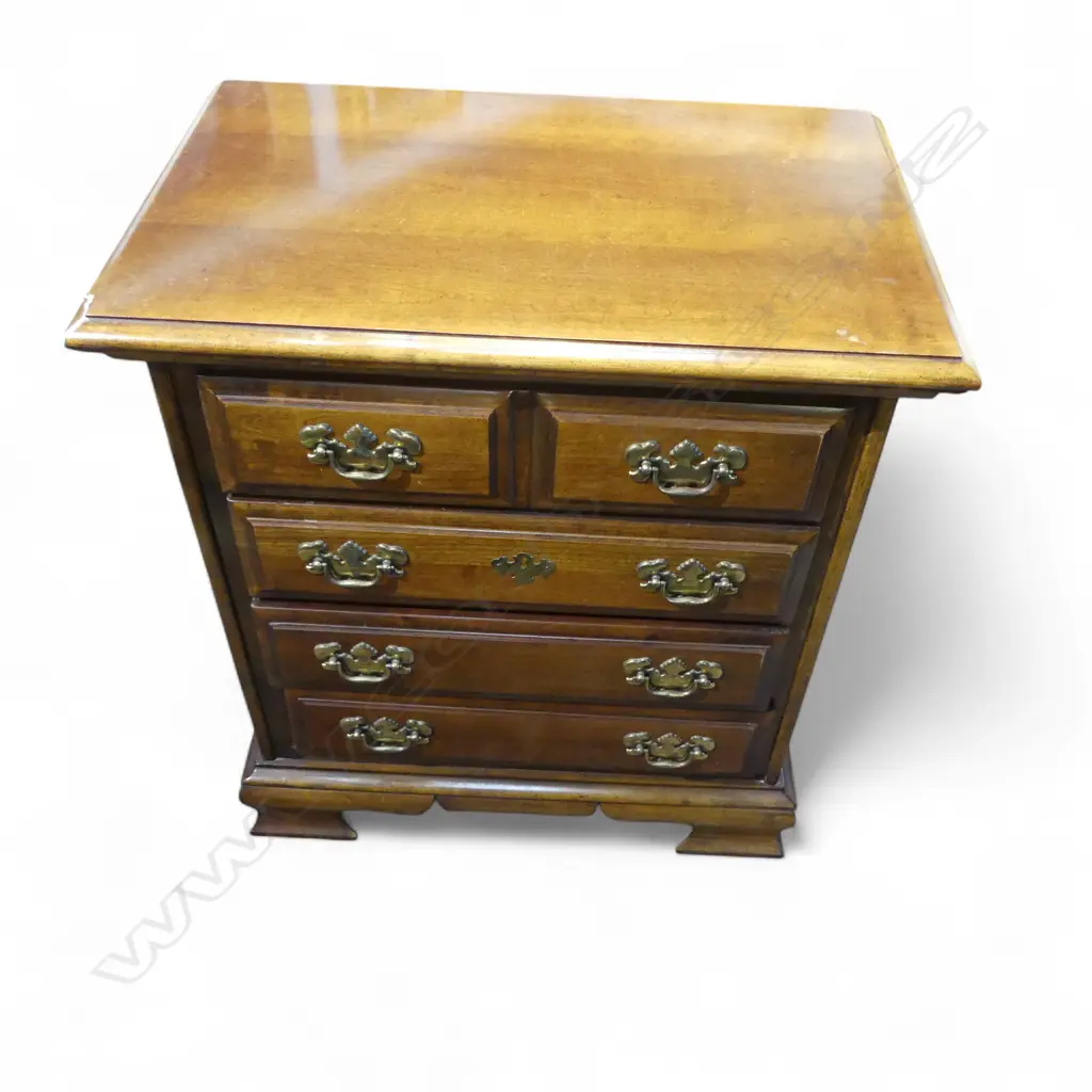 SMALL PROPORTION GEORGIAN STYLE 5 DRAWER CHEST 690x435x765mm - LEXINGTON, MADE IN USA Image 1++