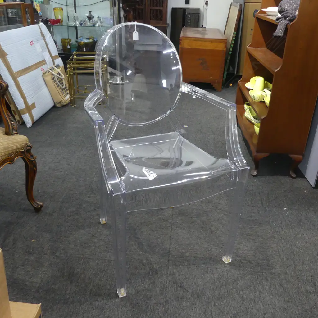ITALIAN KARTELL GHOST CHAIR Image 1++