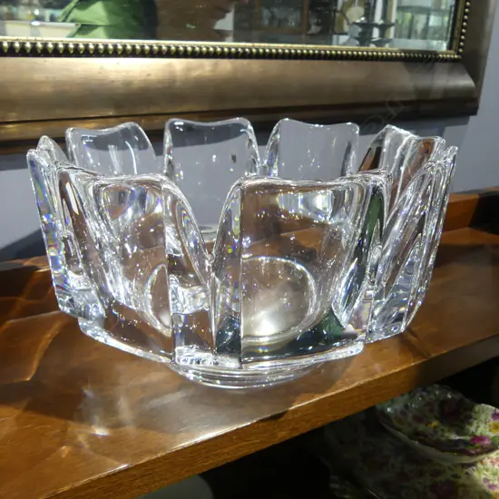 LG ORREFORS CRYSTAL BOWL 225mm dia