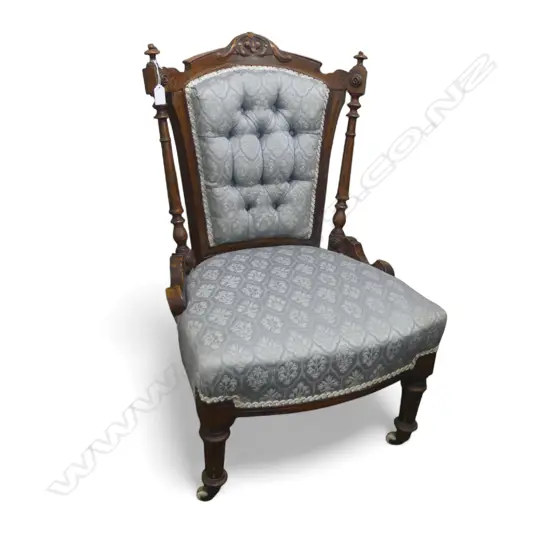 VICTORIAN CHAIR