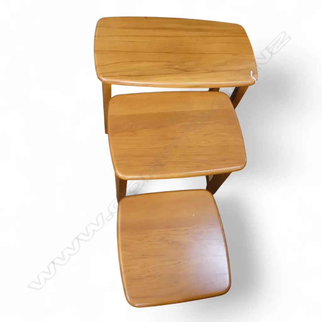 3 RIMU NESTING TABLES W.670mm Image 1++