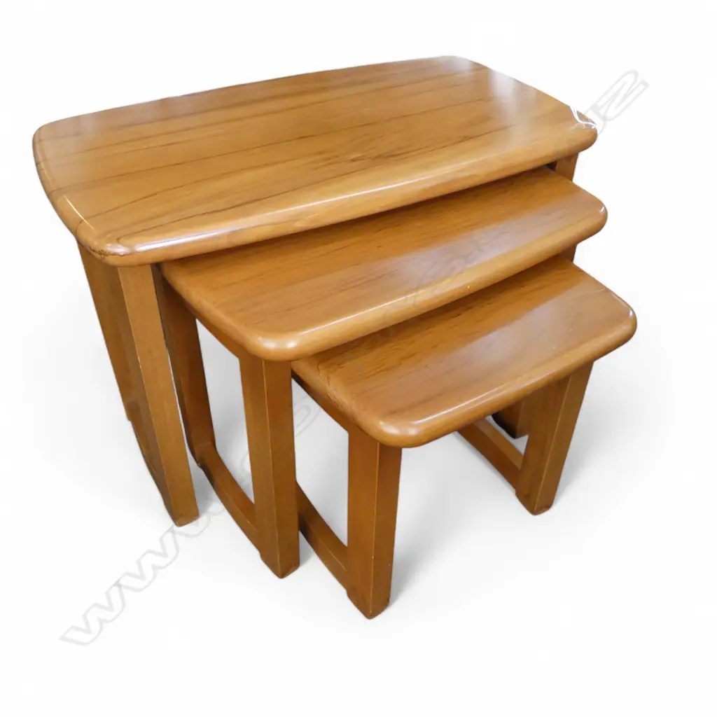 3 RIMU NESTING TABLES W.670mm Image 1++