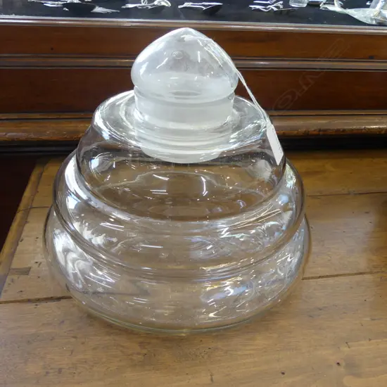 BEEHIVE SHAPE LIDDED GLASS CONTAINER H.200mm
