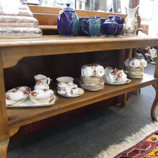 ASST. ROYAL ALBERT 'OLD COUNTRY ROSES' CHINA Incl. 12 TRIOS