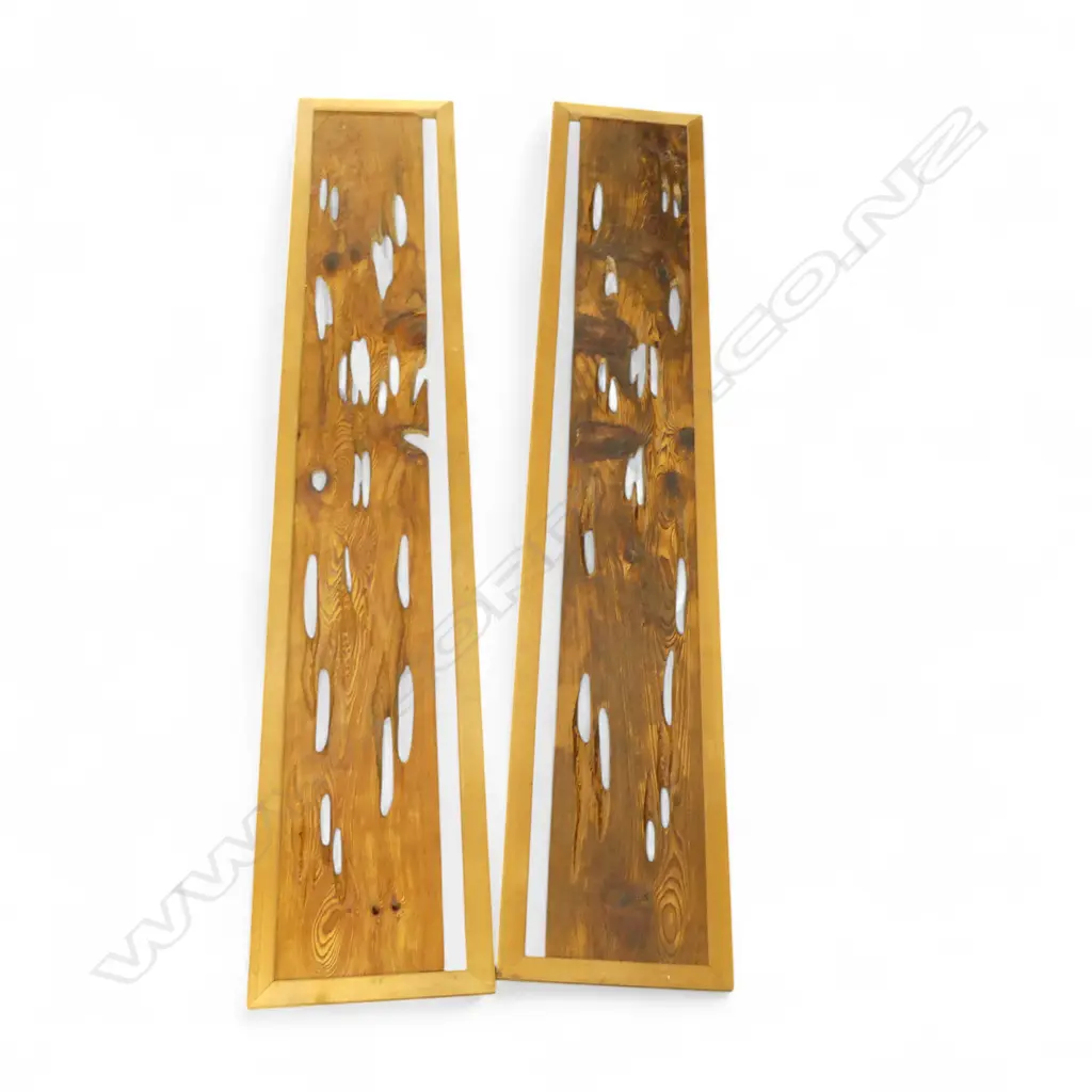 2 JAPANESE LONG FRAMED CEDAR pierced PANELS L.1850mm Image 1++
