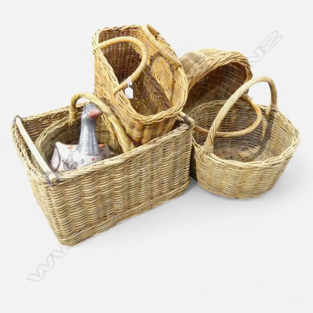 5 WOVEN CANE BASKETS W.620mm + MEXICAN POTTERY DUCK (BEAK REPAIRED) Image 1++