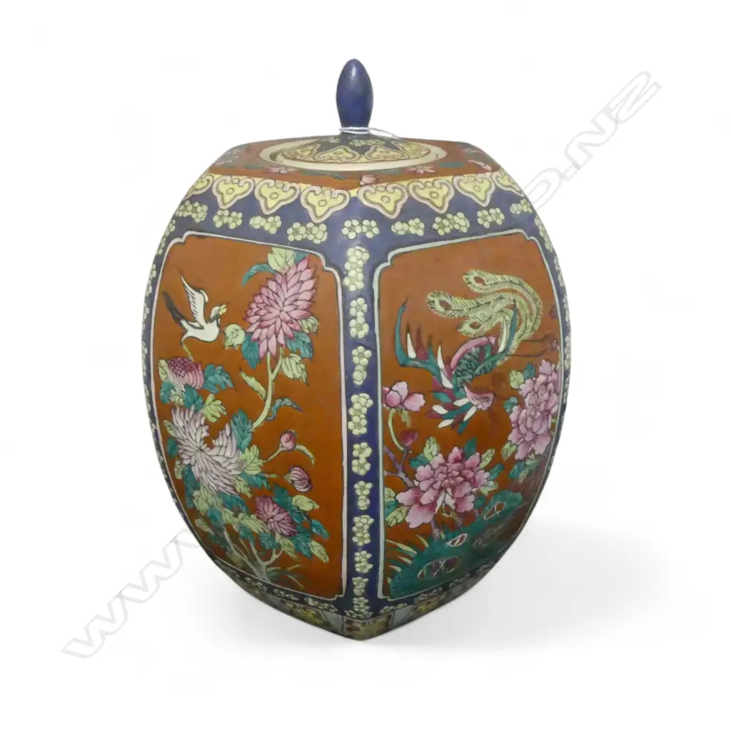 CHINESE LIDDED VASE H.320mm finial repaired Image 1++