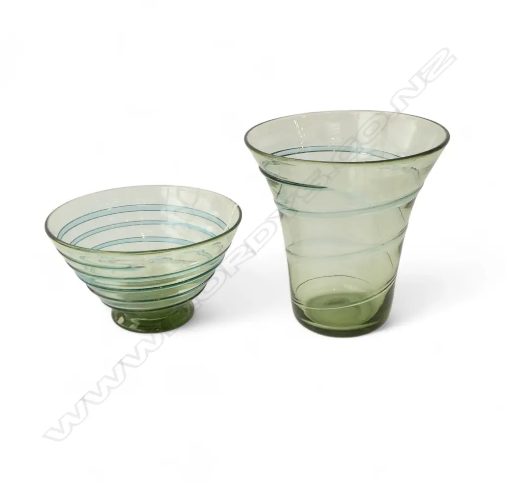 2 WHITEFRIARS VASES H.205, 115mm Image 1++