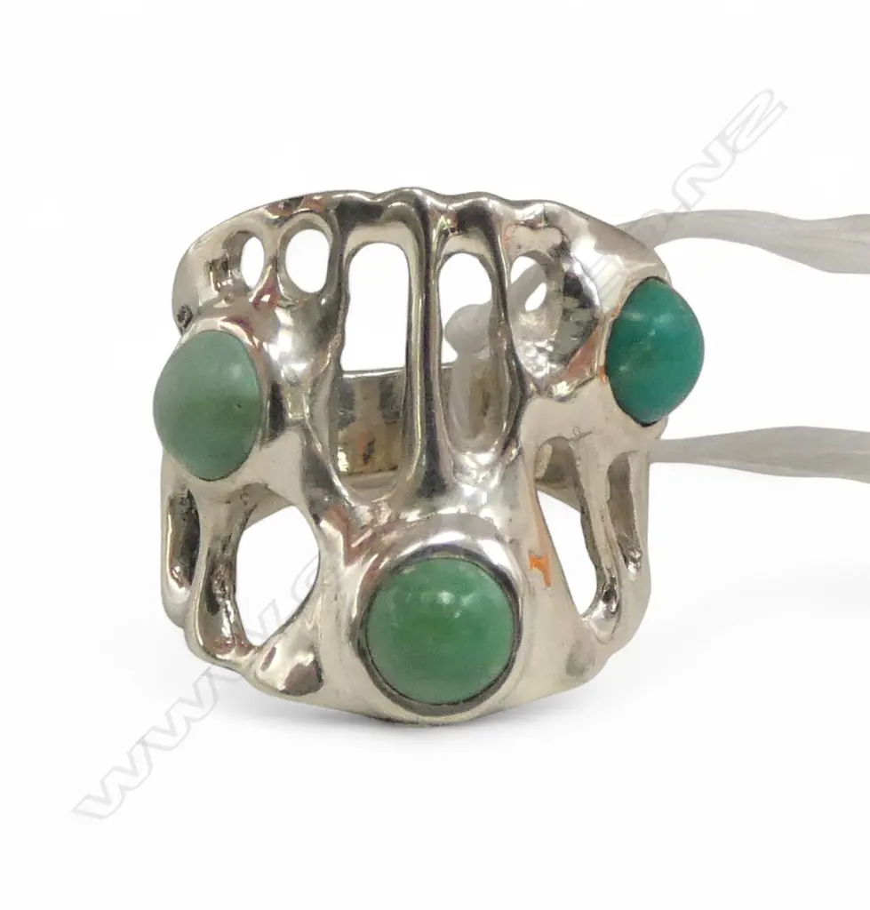 MODERNIST TURQUOISE SET SILVER RING, 7.4gm SIZE N Image 1++