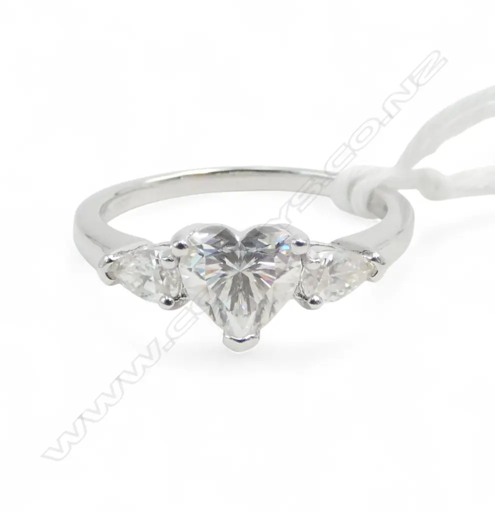 925 RING w. 1CT MOISSANITE + CERTIFICATE SIZE Q Image 1++