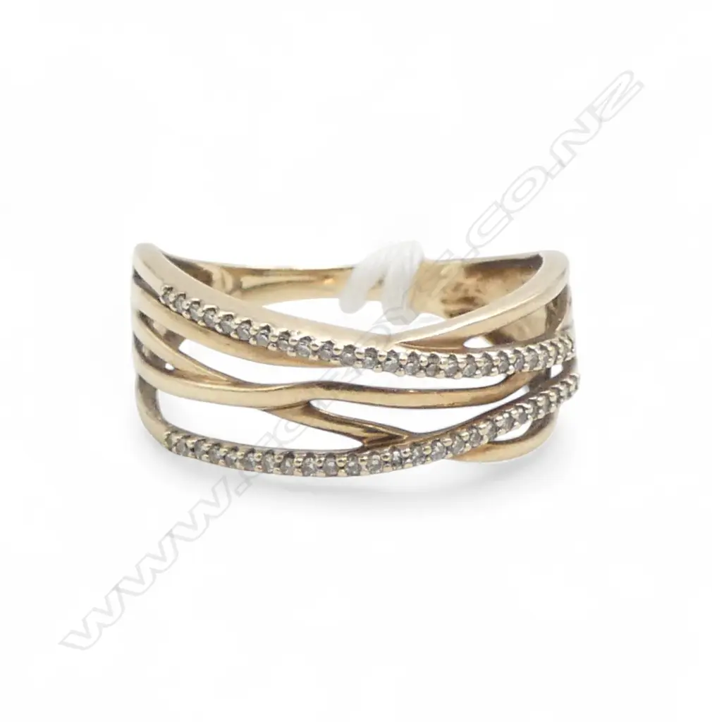 9ct DIAMOND SET CROSSOVER RING, 2.4gm SIZE O Image 1++