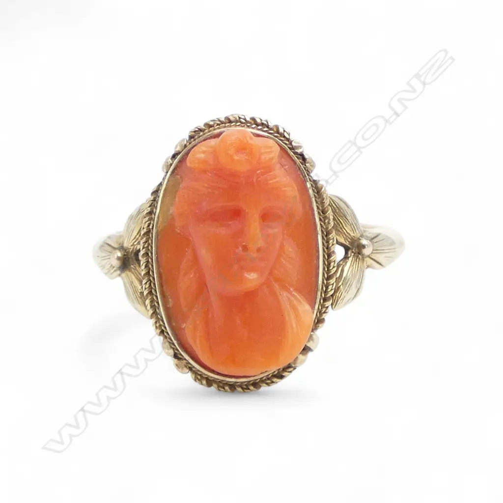 9CT GOLD AND CORAL CAMEO RING 4.61gms SIZE R Image 1++