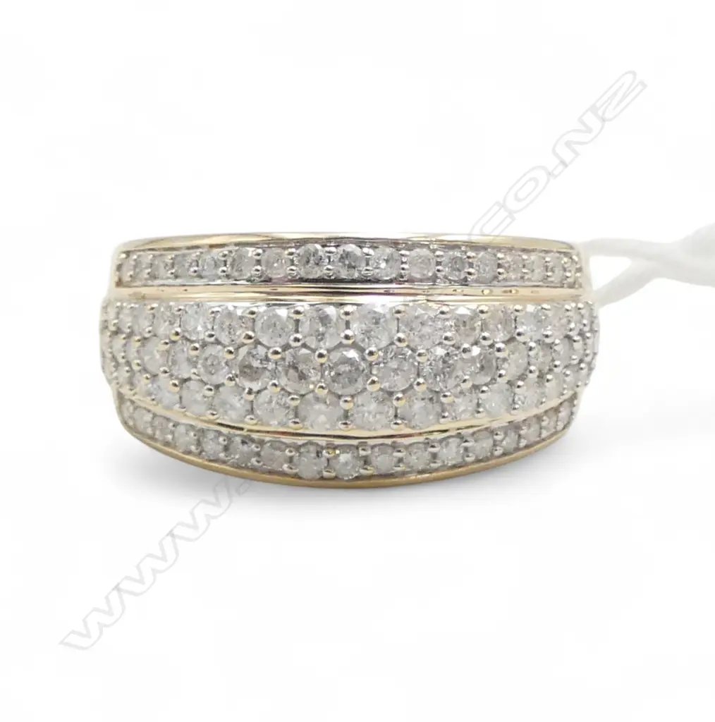 10ct YELLOW GOLD DIAMOND PAVE SET RING, 4.4gm SIZE Q1/2 Image 1++