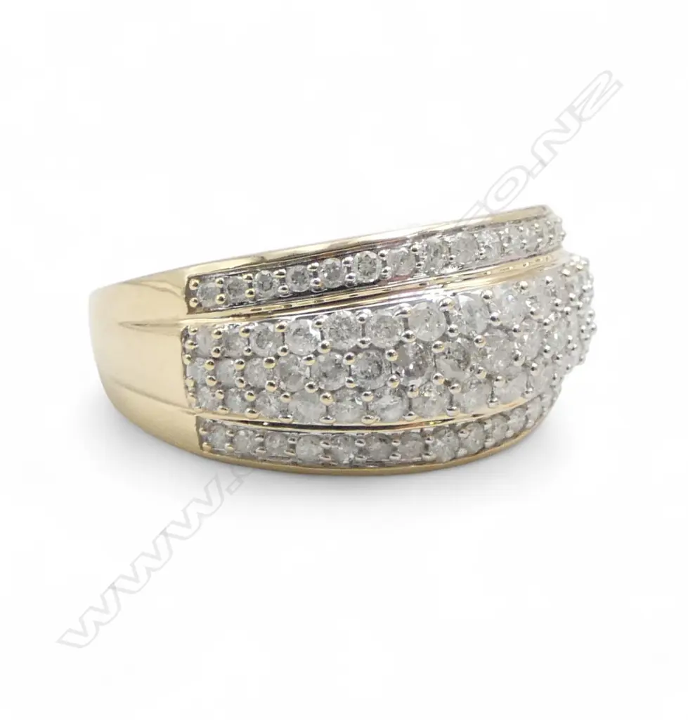 10ct YELLOW GOLD DIAMOND PAVE SET RING, 4.4gm SIZE Q1/2 Image 1++