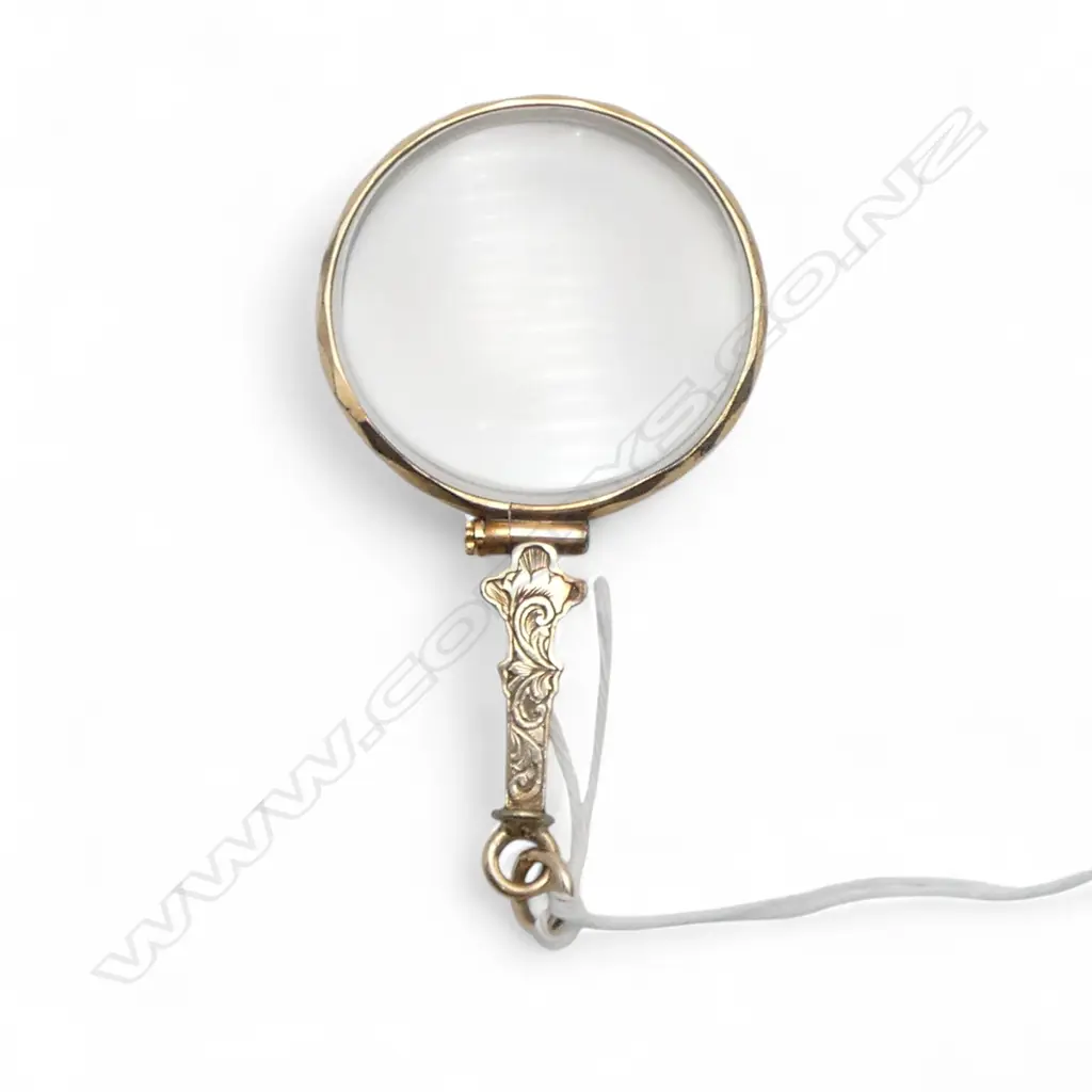 C.1900 GOLD / GOLD PLATE MAGNIFYING GLASS PENDANT not marked Image 1++