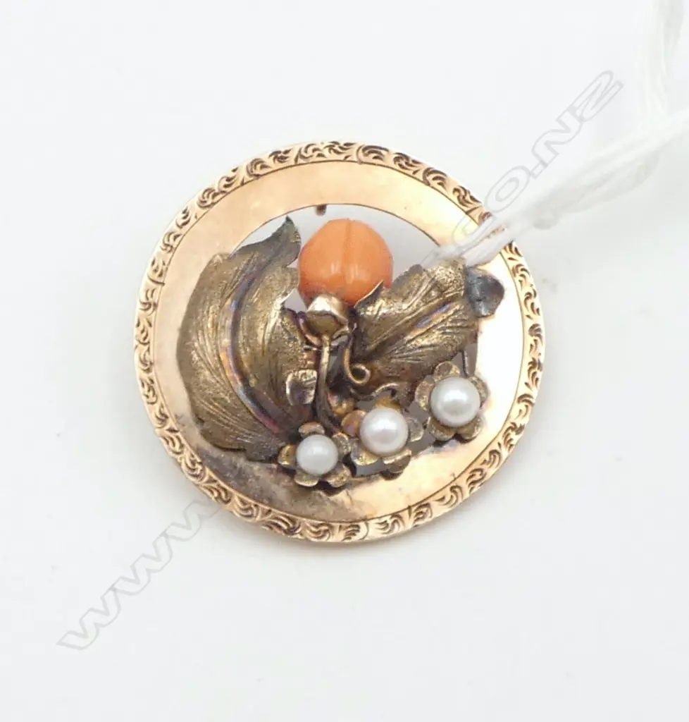 EARLY 20thC 9CT ROSE GOLD PENDANT / BROOCH w. CORAL & PEARLS 30mm dia, 5.1gms Image 1++