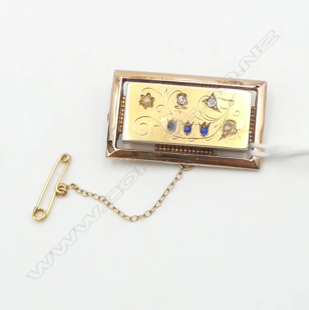14ct VICTORIAN BROOCH 38x22mm FAULTS stones over-glued in. 9.8gms Image 1++
