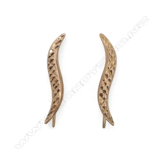 PR 9ct GOLD hobnail serpentine EARRINGS hooks for pierced ears 0.85gms