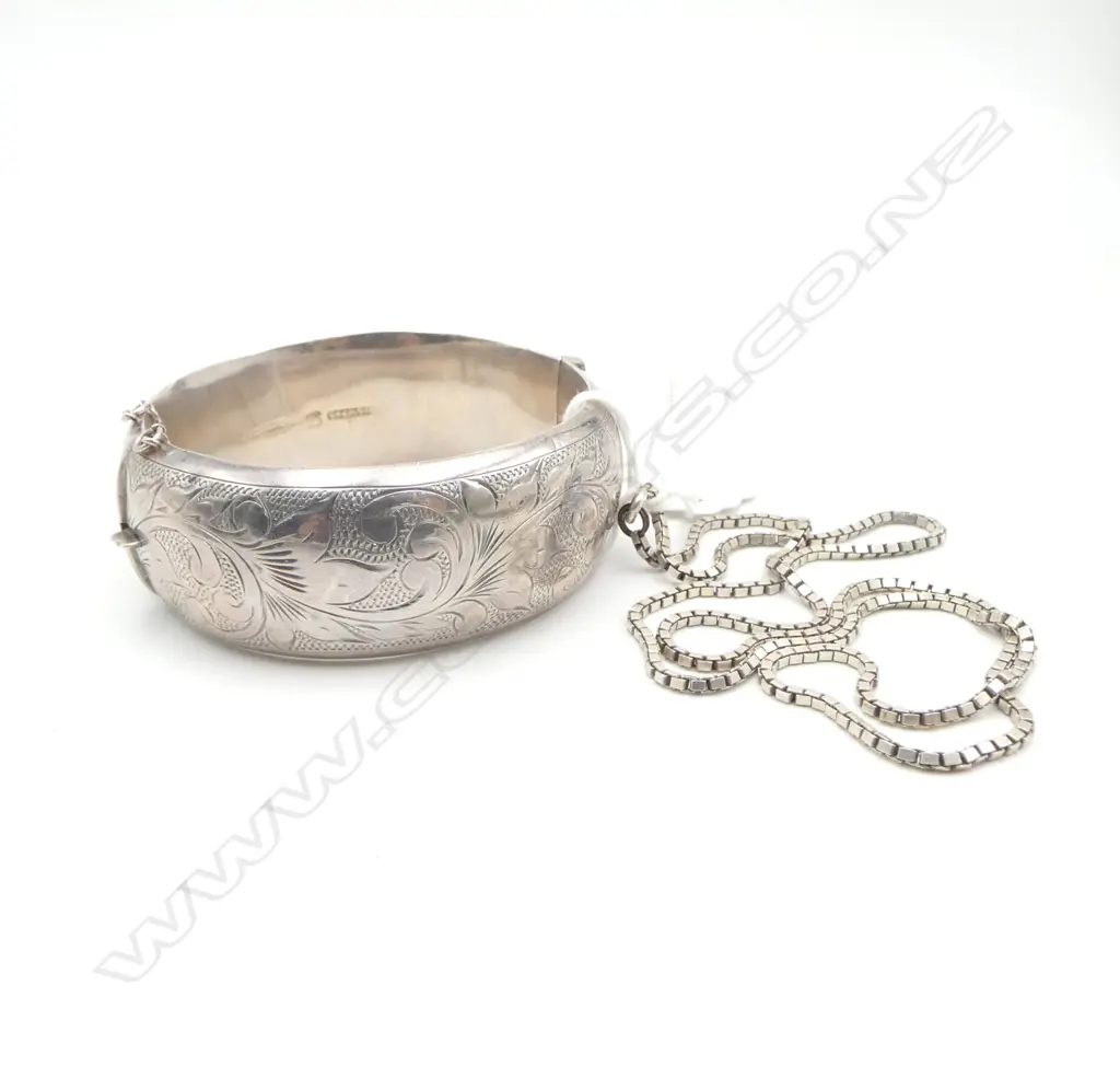 S/SILVER BANGLE SMALL DENT & S/SILVERCHAIN 53GMS Image 1++