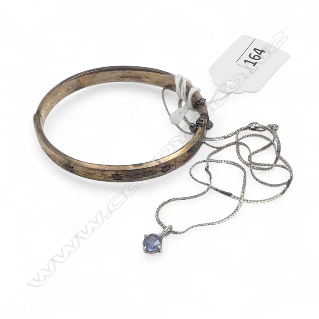 S/SILVER BANGLE RED STONES & S/SILVER BLUE STONE PENDANT ON CHAIN 15GMS Image 1++