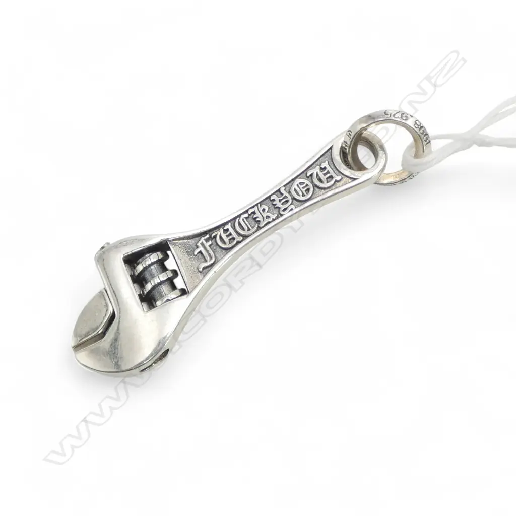 925 SILVER PIPE WRENCH PENDANT L.50mm 17.5gms Image 1++