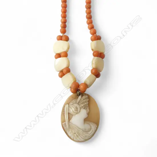 CORAL MOTHER OF PEARL AND ANTIQUE CAMEO PENDANT NECKLACE (9ct gold clasp)