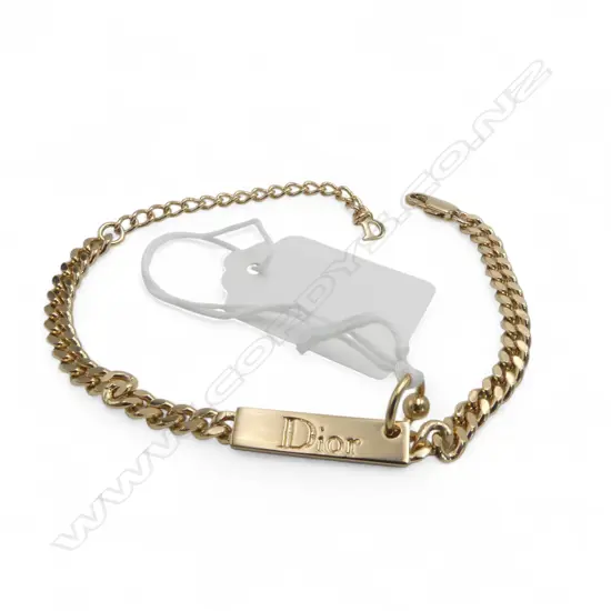 CHRISTIAN DIOR GOLD TONE BRACELET w DIOR LOGO LINK, L.220mm