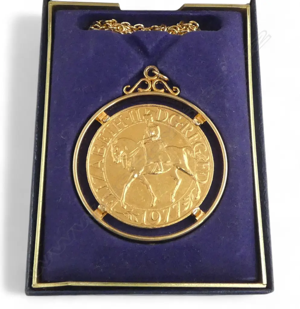 22CT GOLD PLATED ROYAL MINT JUBILEE COIN (boxed) Image 1++