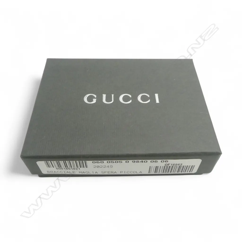 GUCCI SILVER INGOT CHARM BRACELET, L.160mm Image 1++