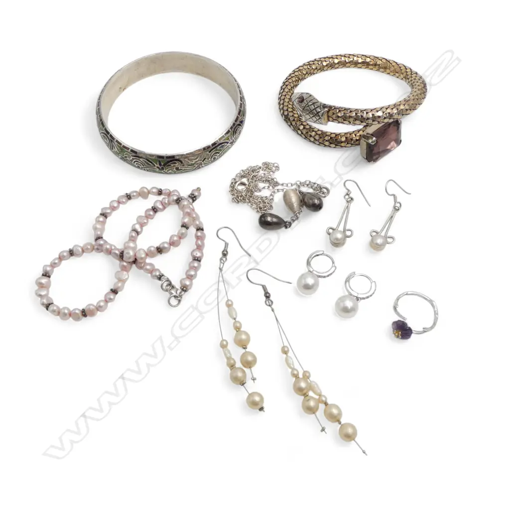 ASST. SILVER JEWELLERY; BEAD & PEARL NECKLACES, GEMSTONE FLOWER RING, 3 PRS PEARL EARRINGS & 2 BRACELETS Image 1++