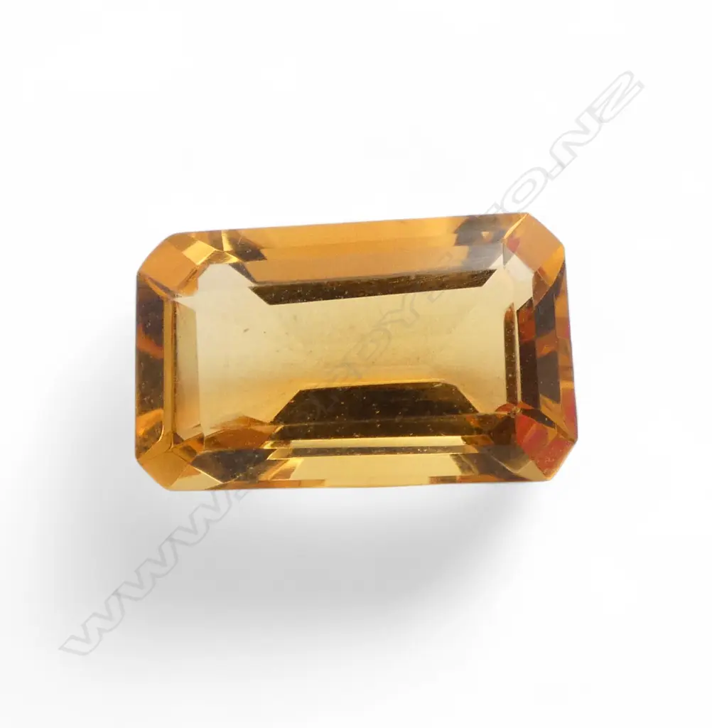 UNSET SUNSHINE CITRINE, OCTAGON CUT, 7ct, AIG CERT. Image 1++