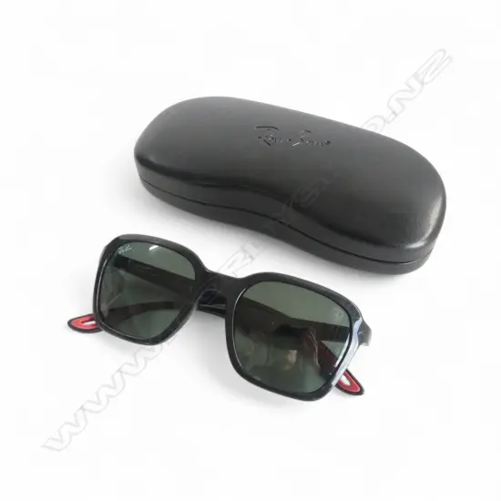 PR RAY BAN FERRARI SUNGLASSES in case