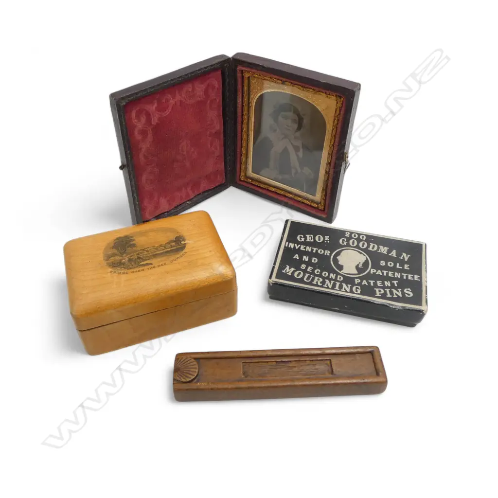 4 ANTIQUE COLLECTABLES: Mauchlan Ware box + daguerreotype photo + 19thC needle box + 'Mourning Pins' boxed   Image 1++