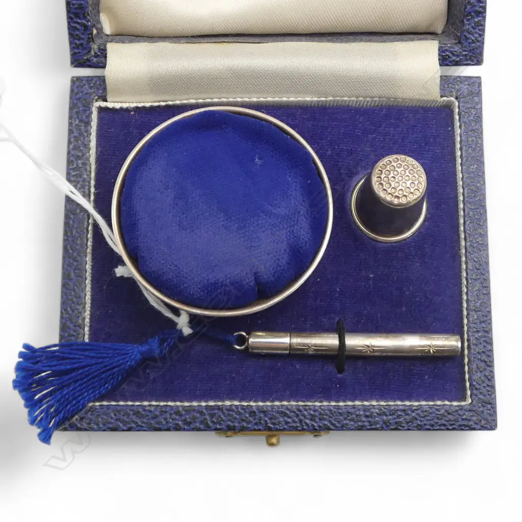 BLUE BOXED SILVER SEWING SET pin cushion + needle case + thimble Image 1++
