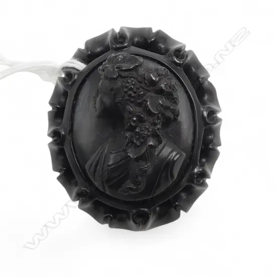 19thC FRENCH ? JET CAMEO BROOCH woman in high profile
