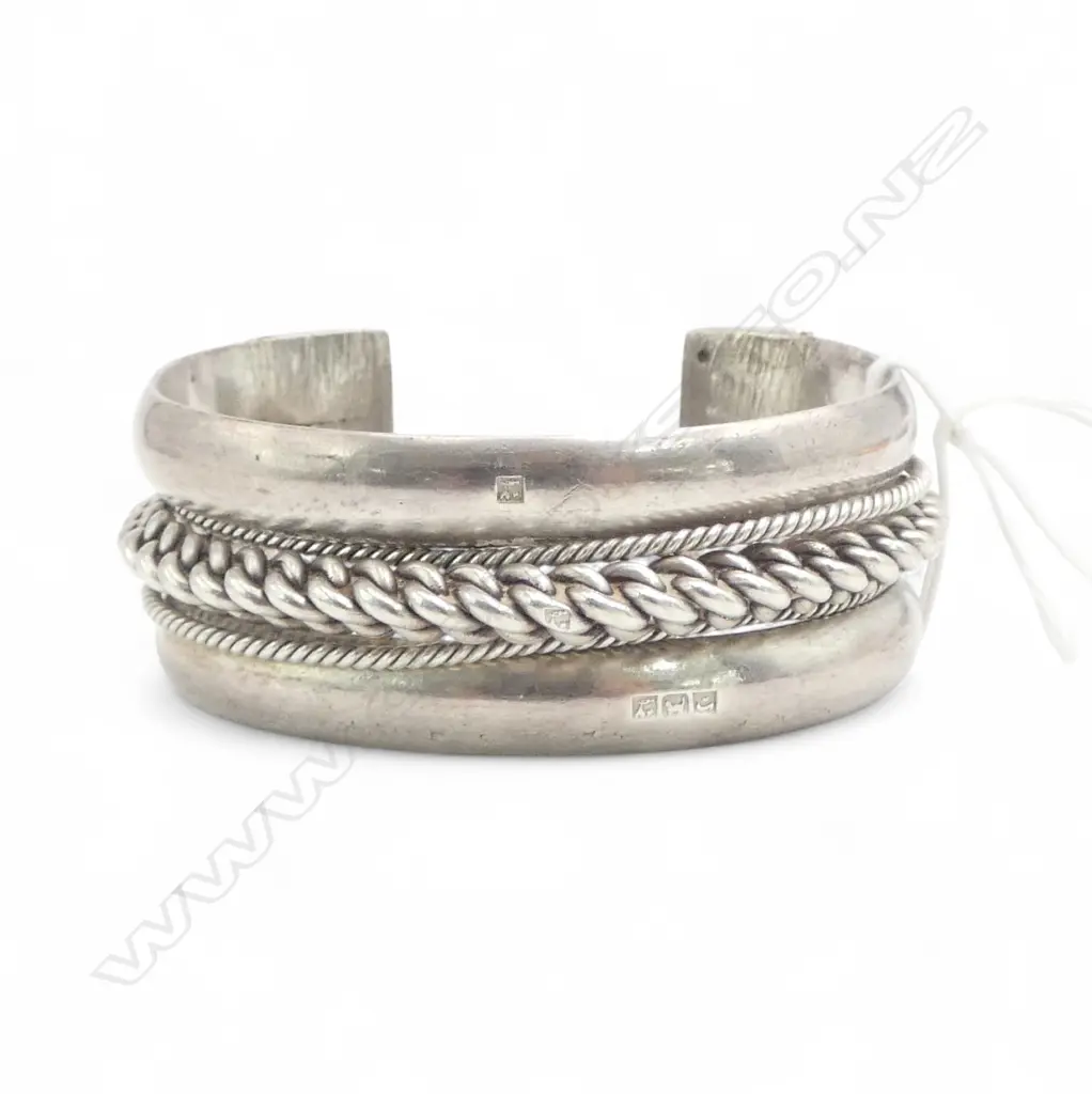 VINTAGE EGYPTIAN HEAVY SILVER CUFF BANGLE rope twist center 80gms Image 1++