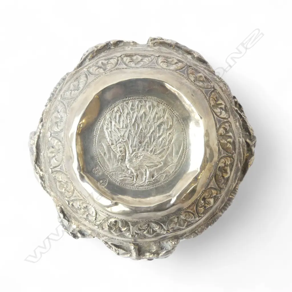 ANTIQUE INDIAN SILVER BOWL, EMBOSSED HUNTING SCENE, Dia.150mm 316gms Image 1++